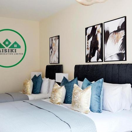 Aisiki Living At Alexandra Road, 2 Bedrooms & 2 Bathrooms With King Or Twin Beds And With Free Wi-Fi & Parking Watford  Exterior foto