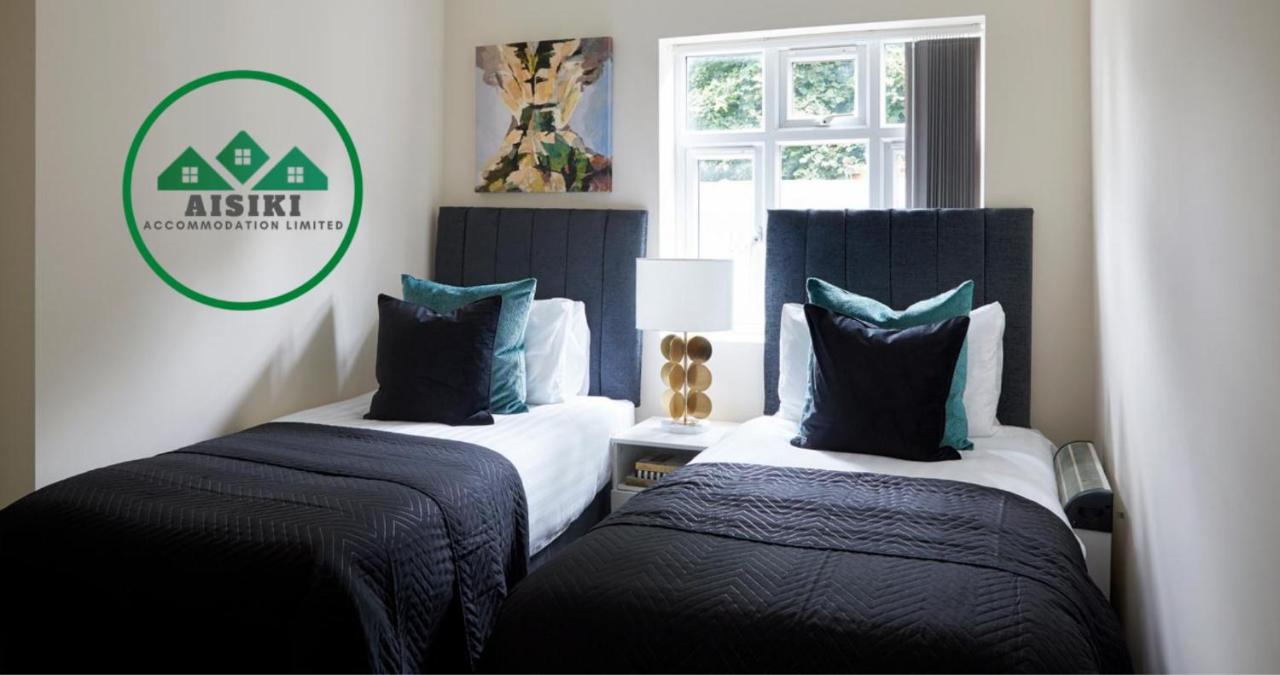 Aisiki Living At Alexandra Road, 2 Bedrooms & 2 Bathrooms With King Or Twin Beds And With Free Wi-Fi & Parking Watford  Exterior foto