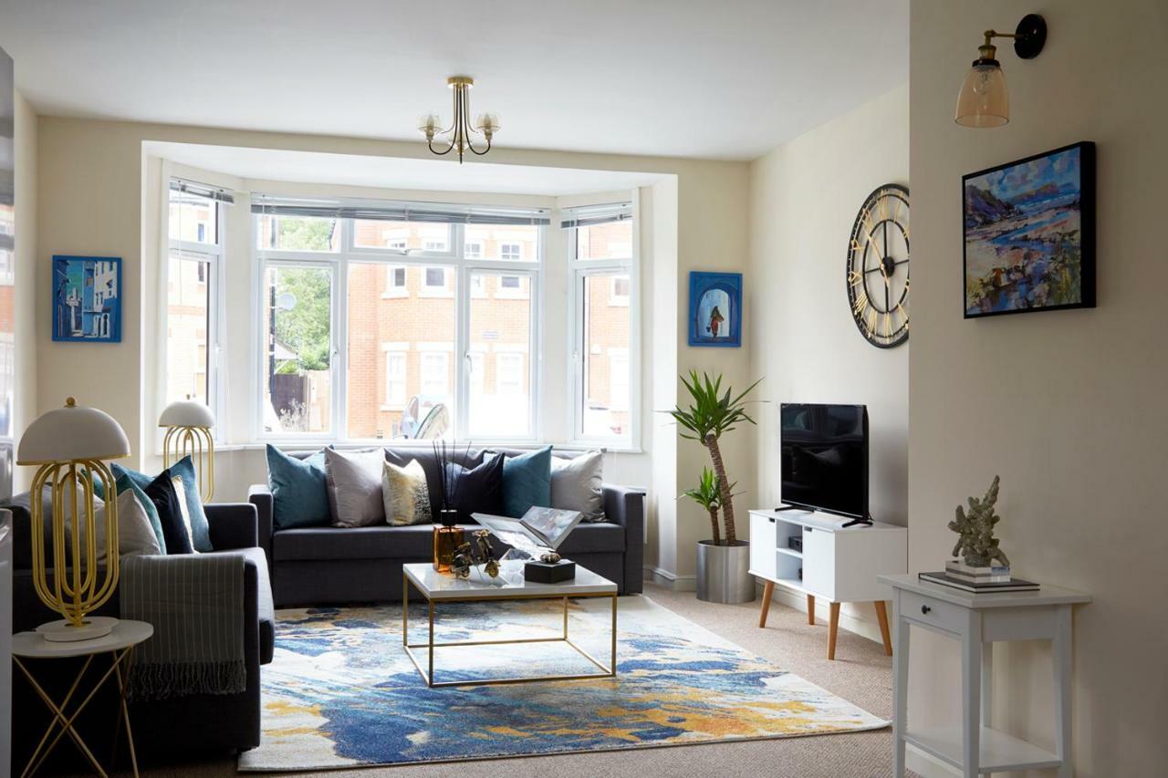 Aisiki Living At Alexandra Road, 2 Bedrooms & 2 Bathrooms With King Or Twin Beds And With Free Wi-Fi & Parking Watford  Exterior foto